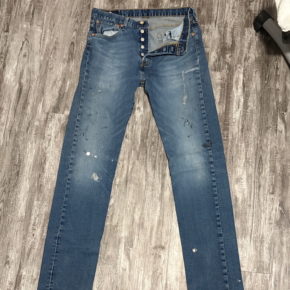 Levi's 501 Distressed Blue